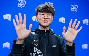 莎拉波娃经典对决，Faker与90激战掘金分钟，高光表现胜负难料！